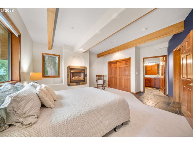 813 Varsity Rd, Kalama, WA 98625