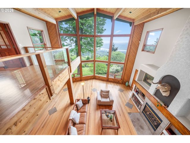 813 Varsity Rd, Kalama, WA 98625