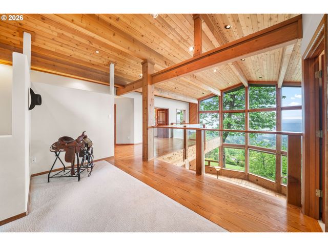 813 Varsity Rd, Kalama, WA 98625