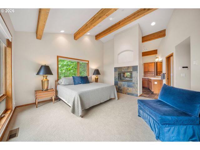 813 Varsity Rd, Kalama, WA 98625