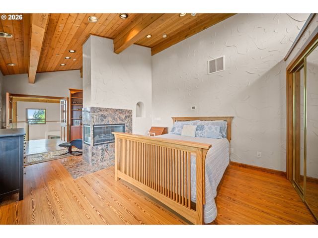 813 Varsity Rd, Kalama, WA 98625