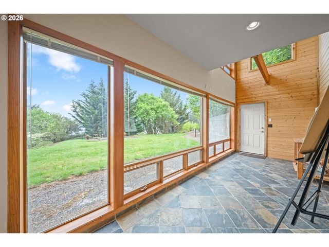 813 Varsity Rd, Kalama, WA 98625