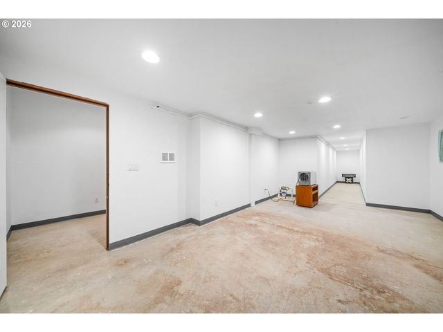 813 Varsity Rd, Kalama, WA 98625