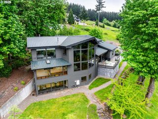 813 Varsity Rd, Kalama, WA 98625