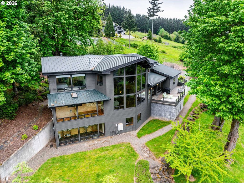813 Varsity Rd, Kalama, WA 98625