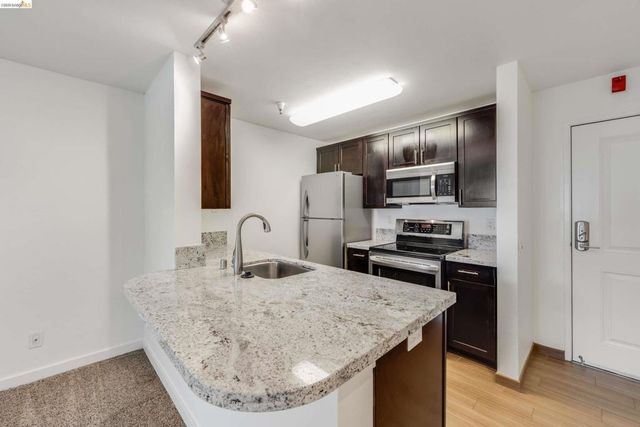 6400 Christie Ave 3206, Emeryville, CA 94608