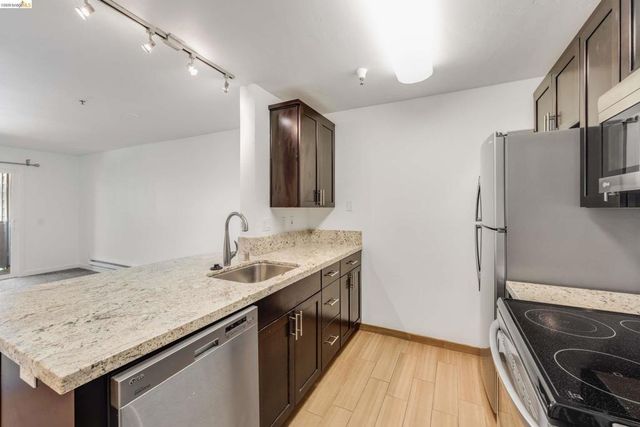 6400 Christie Ave 3206, Emeryville, CA 94608