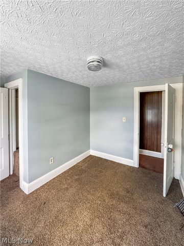 2041 13th Street SW, Akron, OH 44314