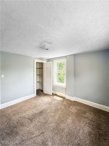 2041 13th Street SW, Akron, OH 44314