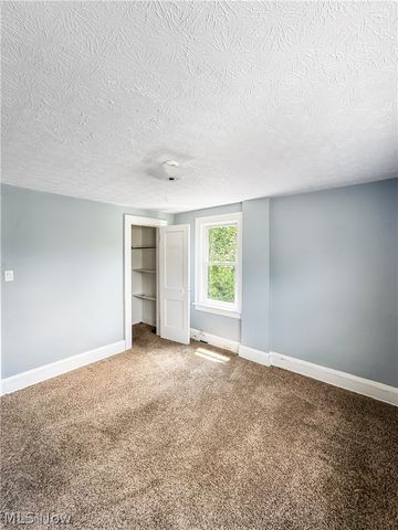 2041 13th Street SW, Akron, OH 44314