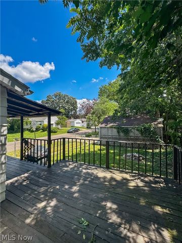 2041 13th Street SW, Akron, OH 44314