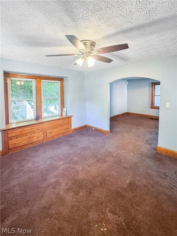 2041 13th Street SW, Akron, OH 44314