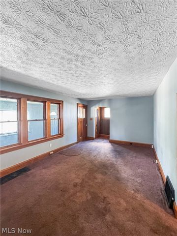 2041 13th Street SW, Akron, OH 44314