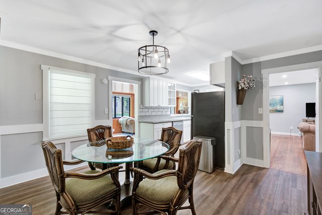 300 Kelly Drive, Fayetteville, GA 30214