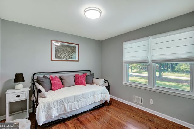 300 Kelly Drive, Fayetteville, GA 30214