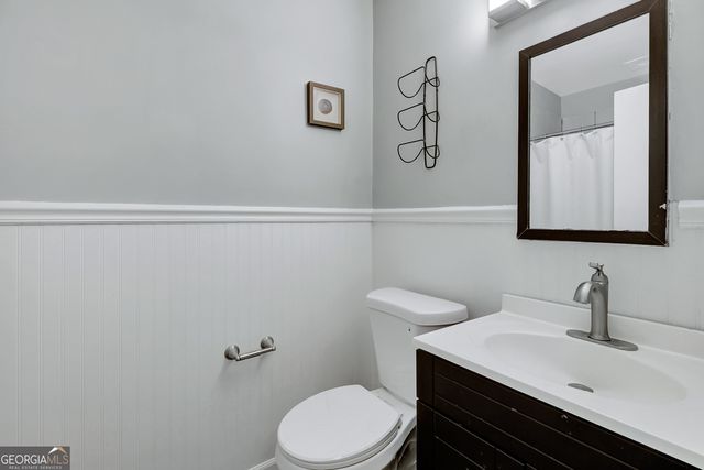 300 Kelly Drive, Fayetteville, GA 30214
