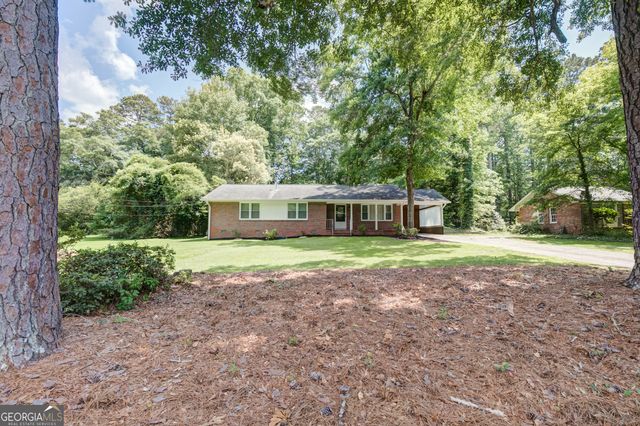 300 Kelly Drive, Fayetteville, GA 30214