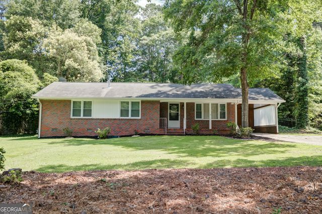300 Kelly Drive, Fayetteville, GA 30214