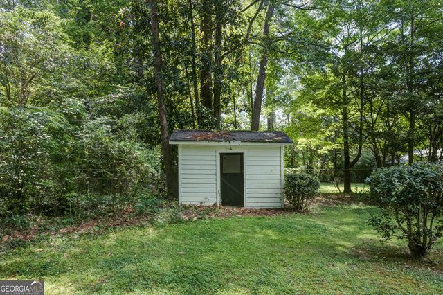 300 Kelly Drive, Fayetteville, GA 30214