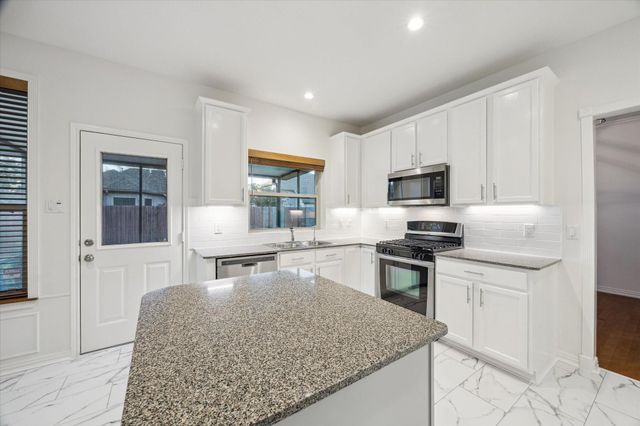 14138 Ivy Bluff Court, Houston, TX 77062