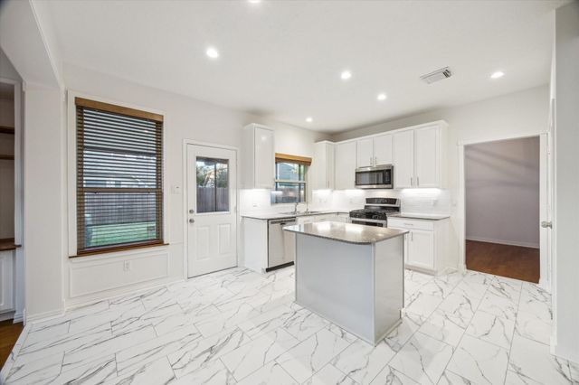 14138 Ivy Bluff Court, Houston, TX 77062