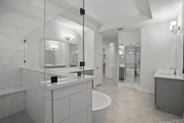 222 Poe Parkway, Castroville, TX 78009