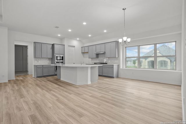 222 Poe Parkway, Castroville, TX 78009