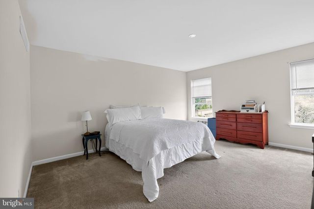 137 SUGARBUSH DR, Perkasie, PA 18944
