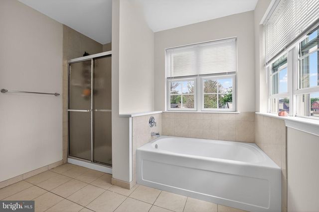 137 SUGARBUSH DR, Perkasie, PA 18944
