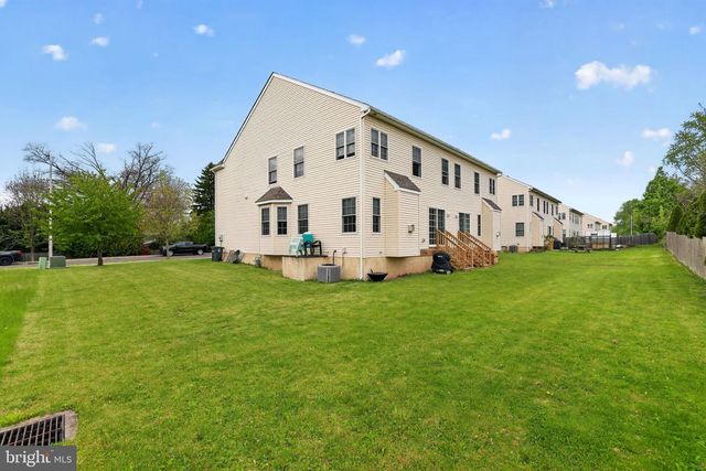 137 SUGARBUSH DR, Perkasie, PA 18944