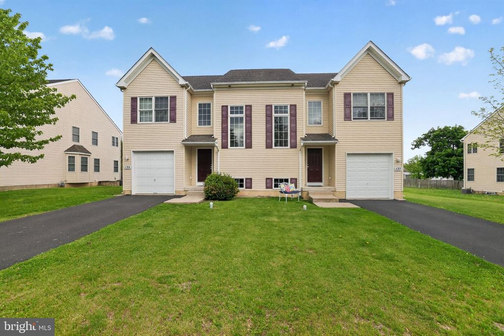137 SUGARBUSH DR, Perkasie, PA 18944