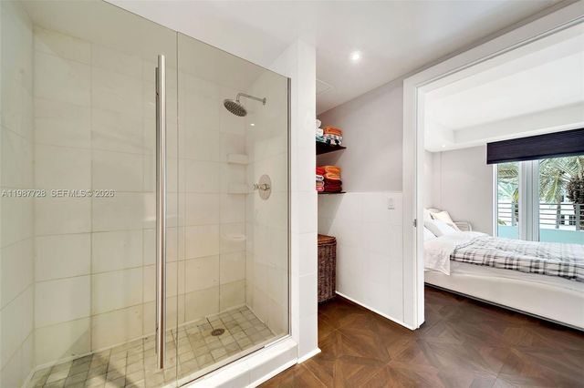 448 Ocean Dr 302, Miami Beach, FL 33139