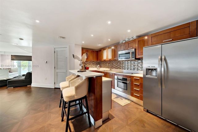 448 Ocean Dr 302, Miami Beach, FL 33139