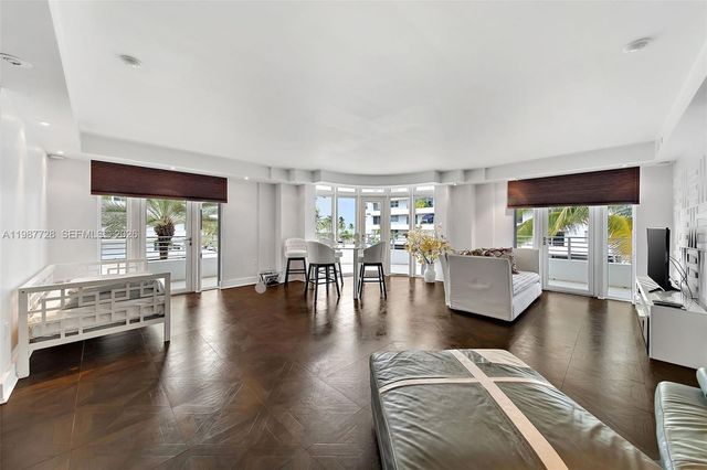 448 Ocean Dr 302, Miami Beach, FL 33139