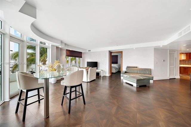 448 Ocean Dr 302, Miami Beach, FL 33139