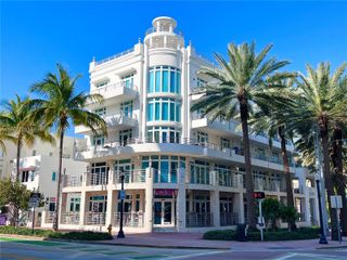 448 Ocean Dr 302, Miami Beach, FL 33139