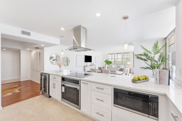 2851 NE 183rd Street, Aventura, FL 33160