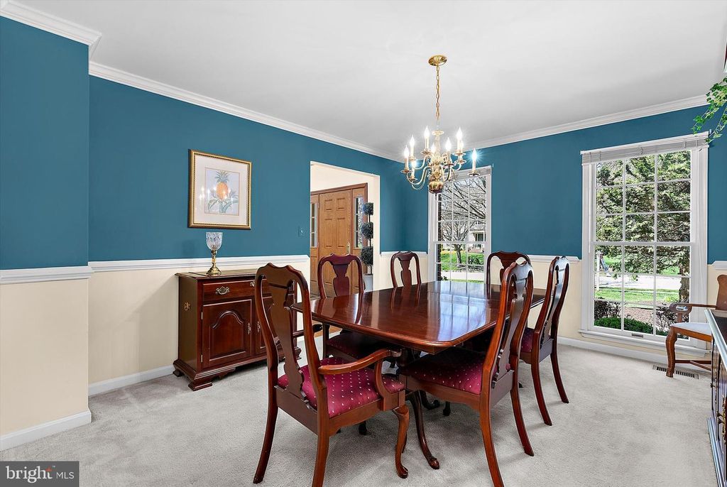 Image 11 of property listing at 2904 EXCELSIOR SPRINGS CT, Ellicott City, MD 21042