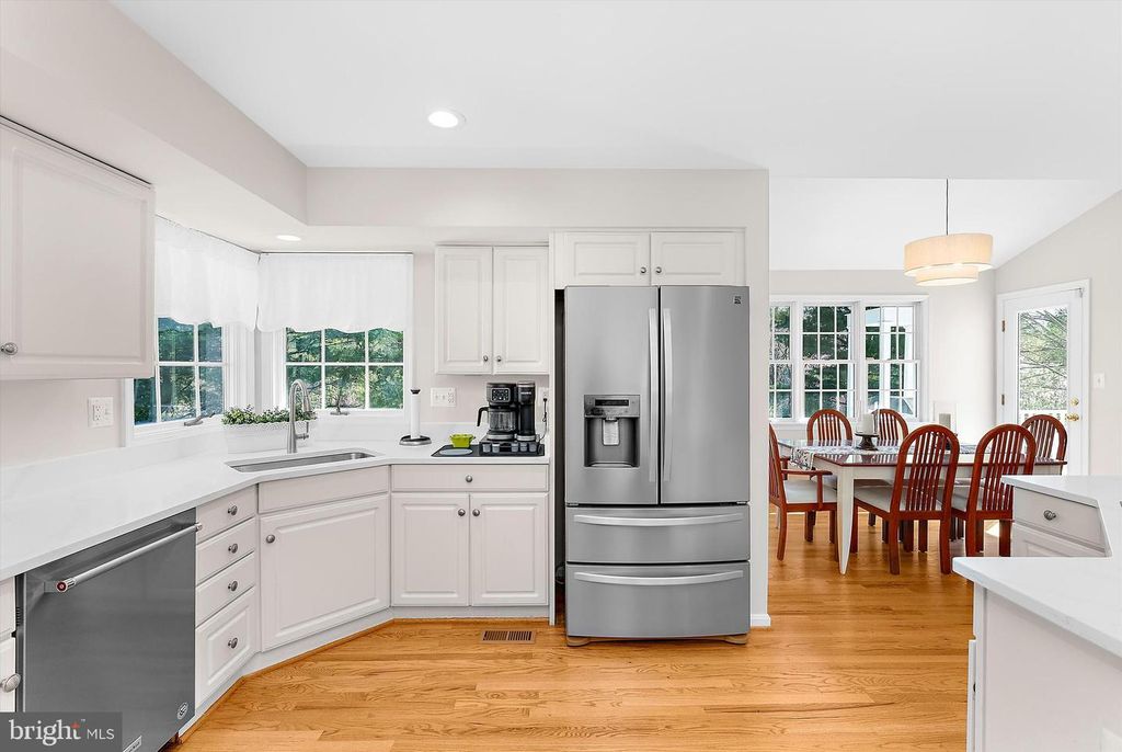 Image 15 of property listing at 2904 EXCELSIOR SPRINGS CT, Ellicott City, MD 21042