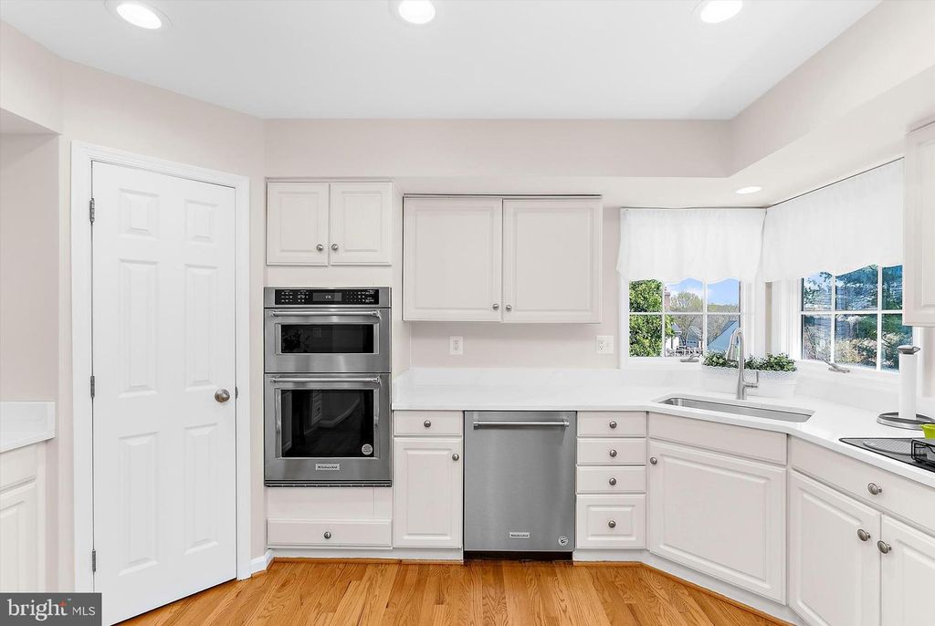 Image 16 of property listing at 2904 EXCELSIOR SPRINGS CT, Ellicott City, MD 21042