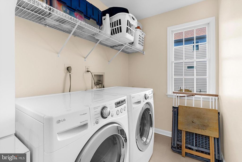 Image 19 of property listing at 2904 EXCELSIOR SPRINGS CT, Ellicott City, MD 21042