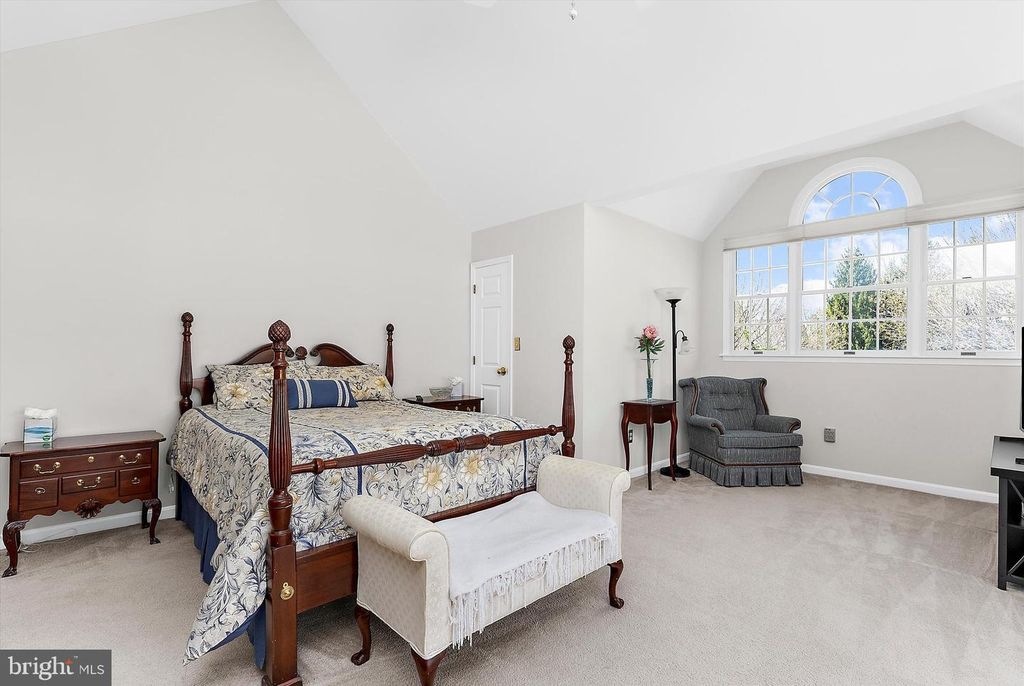 Image 27 of property listing at 2904 EXCELSIOR SPRINGS CT, Ellicott City, MD 21042