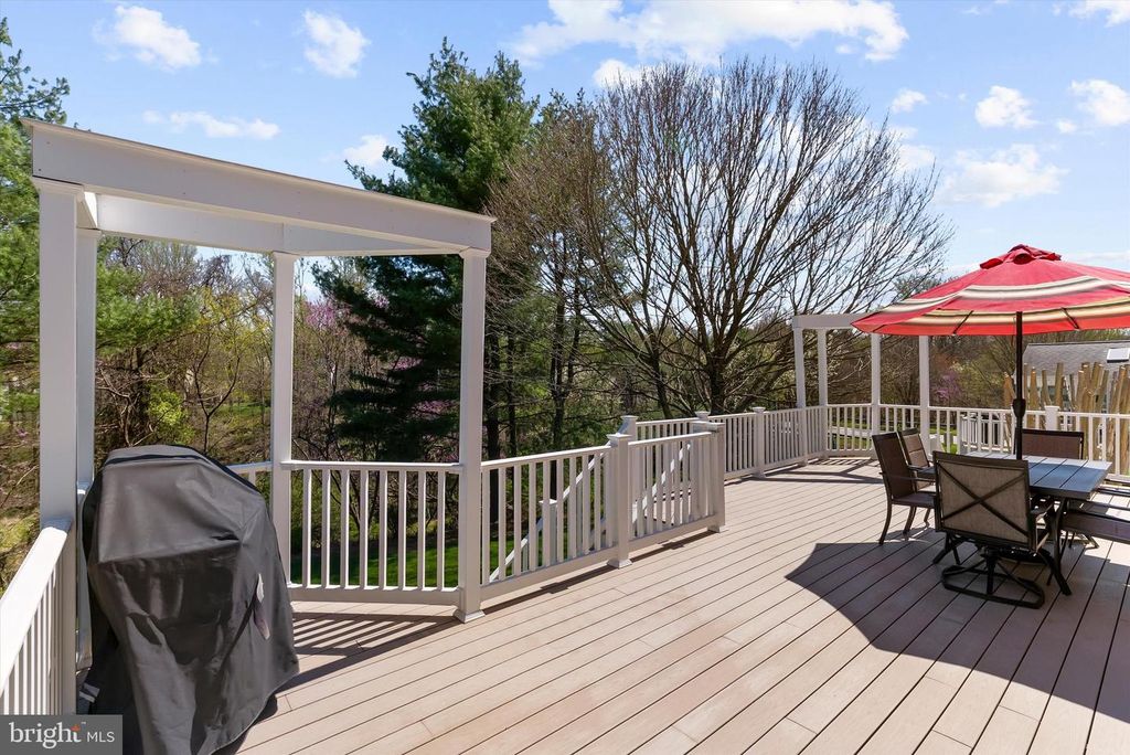 Image 51 of property listing at 2904 EXCELSIOR SPRINGS CT, Ellicott City, MD 21042