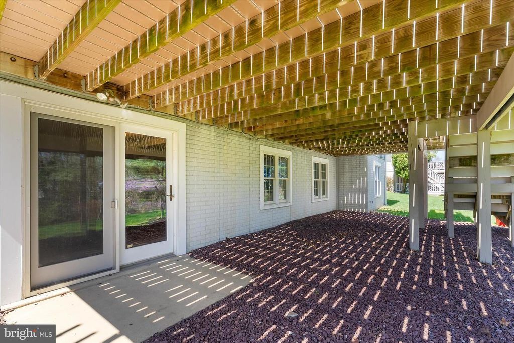 Image 52 of property listing at 2904 EXCELSIOR SPRINGS CT, Ellicott City, MD 21042