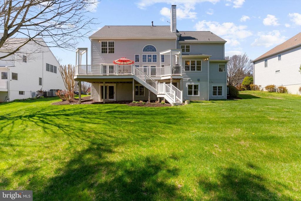 Image 53 of property listing at 2904 EXCELSIOR SPRINGS CT, Ellicott City, MD 21042