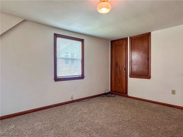 1087 Perkinswood Boulevard SE, Warren, OH 44484