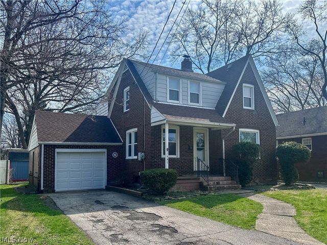 1087 Perkinswood Boulevard SE, Warren, OH 44484