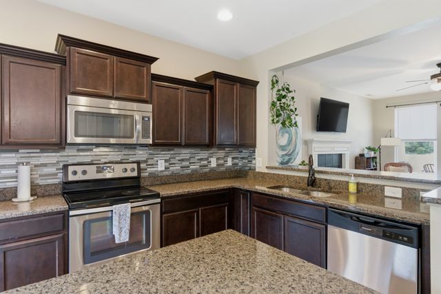 2552 Val Marie Dr, Madison, TN 37115
