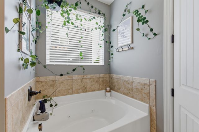 2552 Val Marie Dr, Madison, TN 37115
