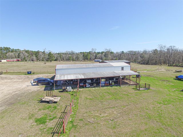 684 Hooks Road, Corrigan, TX 75939